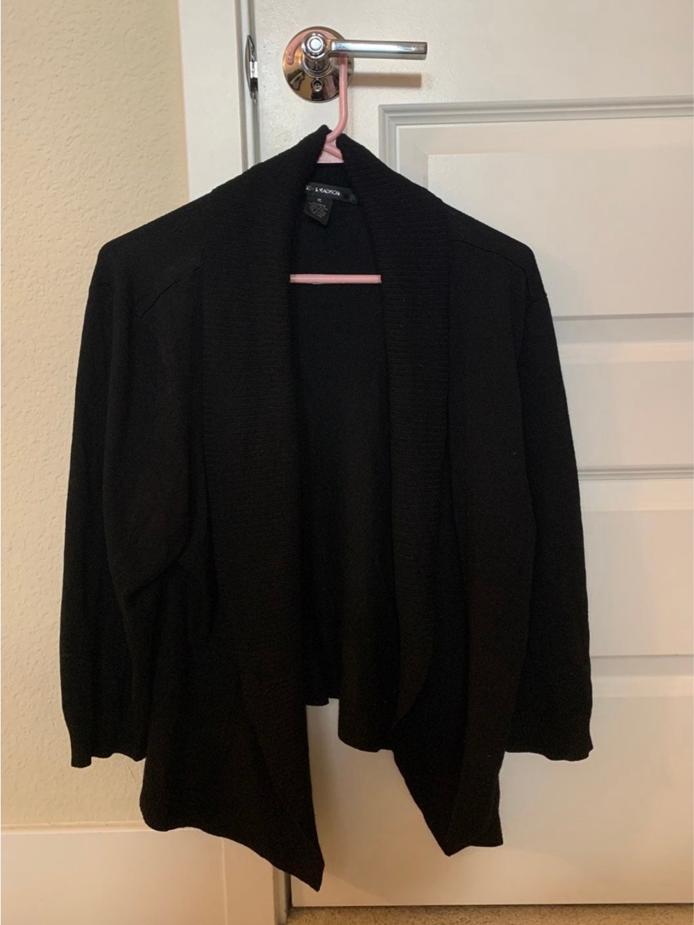 3 for $15! 89th & Madison black cardigan sweater
Excellent condition!